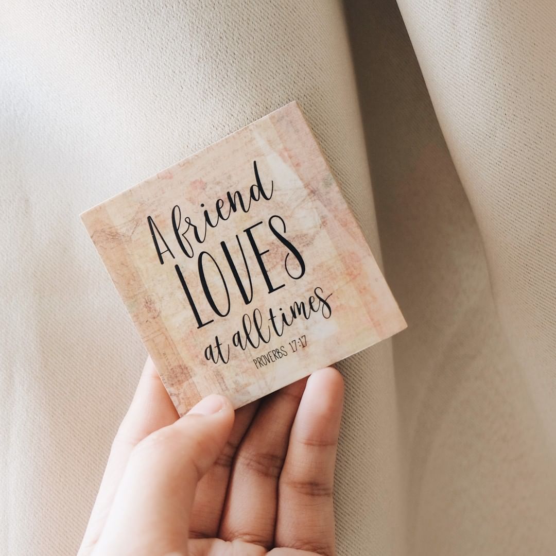 A Friend Loves Magnet