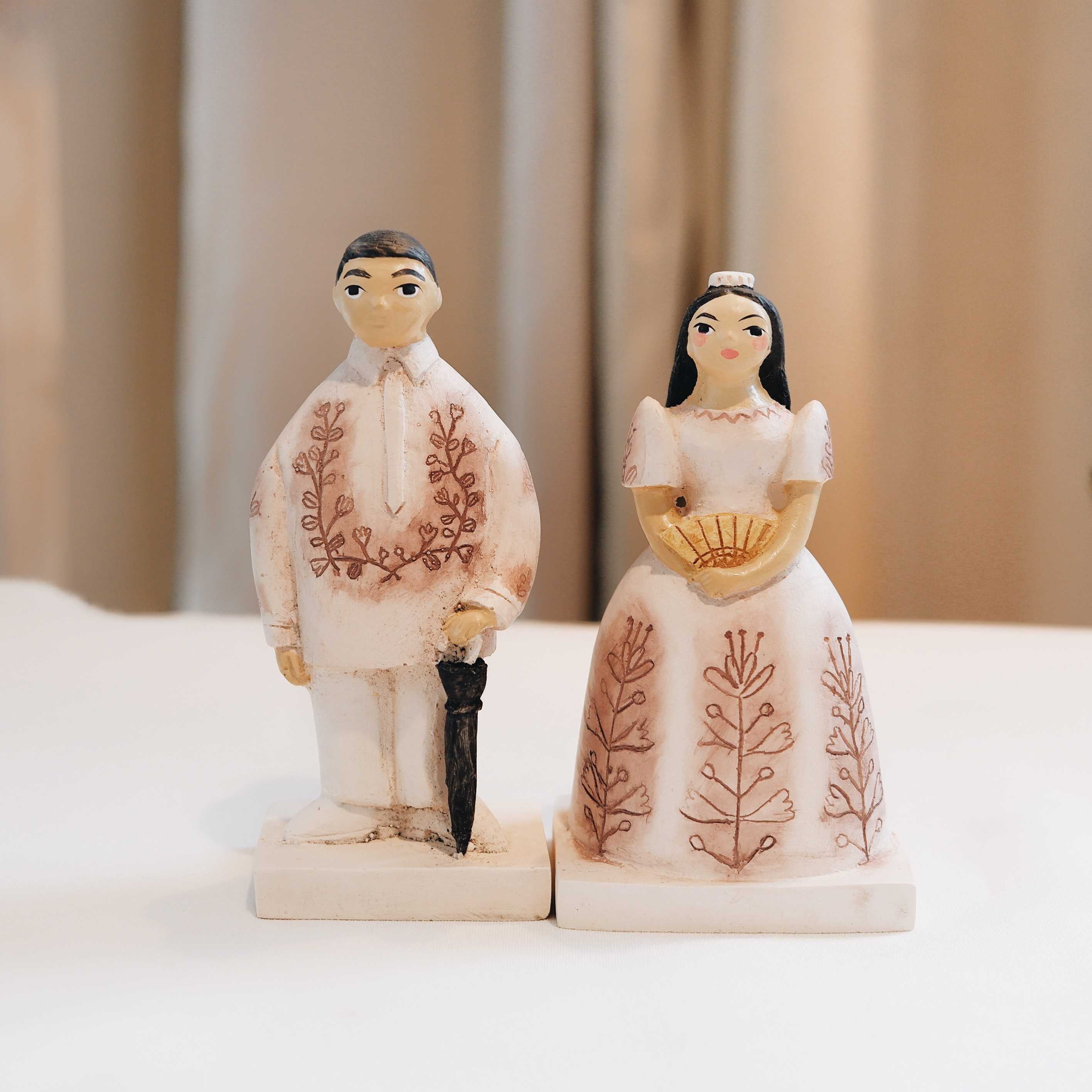 Filipiniana Couple Figurine