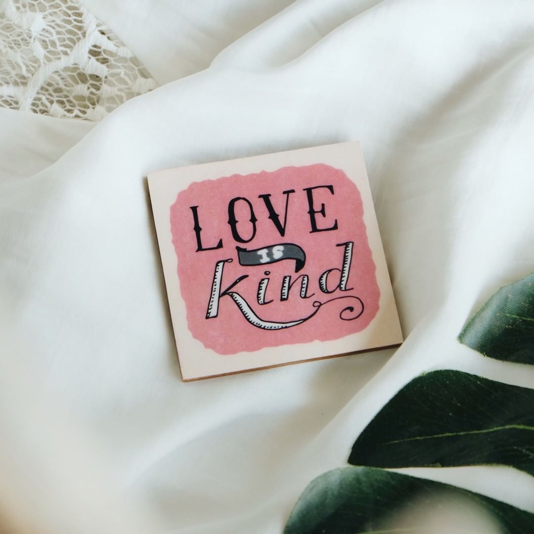 Words of Love Magnet: Love Is Kind
